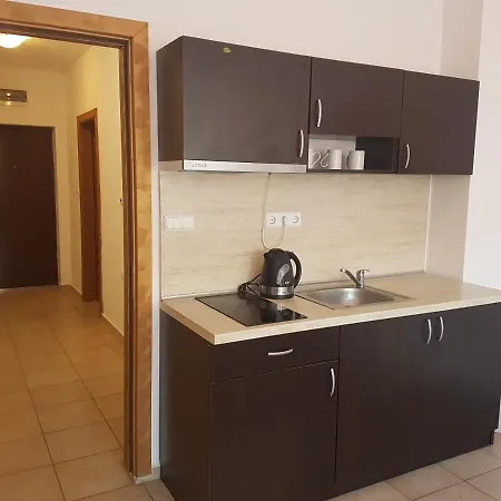 Πανσιόν Salt Πομόριε